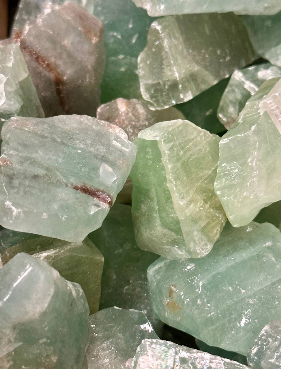 Kalsitt Grønn Råstein 2-4cm