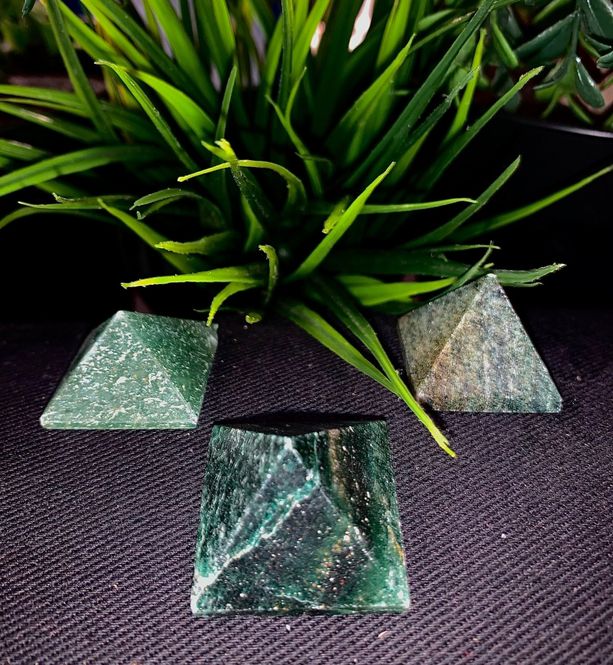 Hovedbilde Buddstone Pyramide