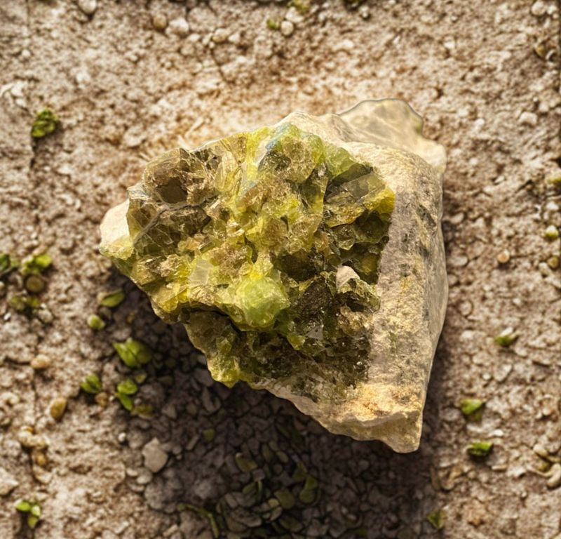 Vesuvian Råstein fra Norge 158gram - Kun 1 eksemplar