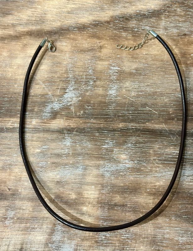 Mørk Brun Lærsnor 45cm - 3mm