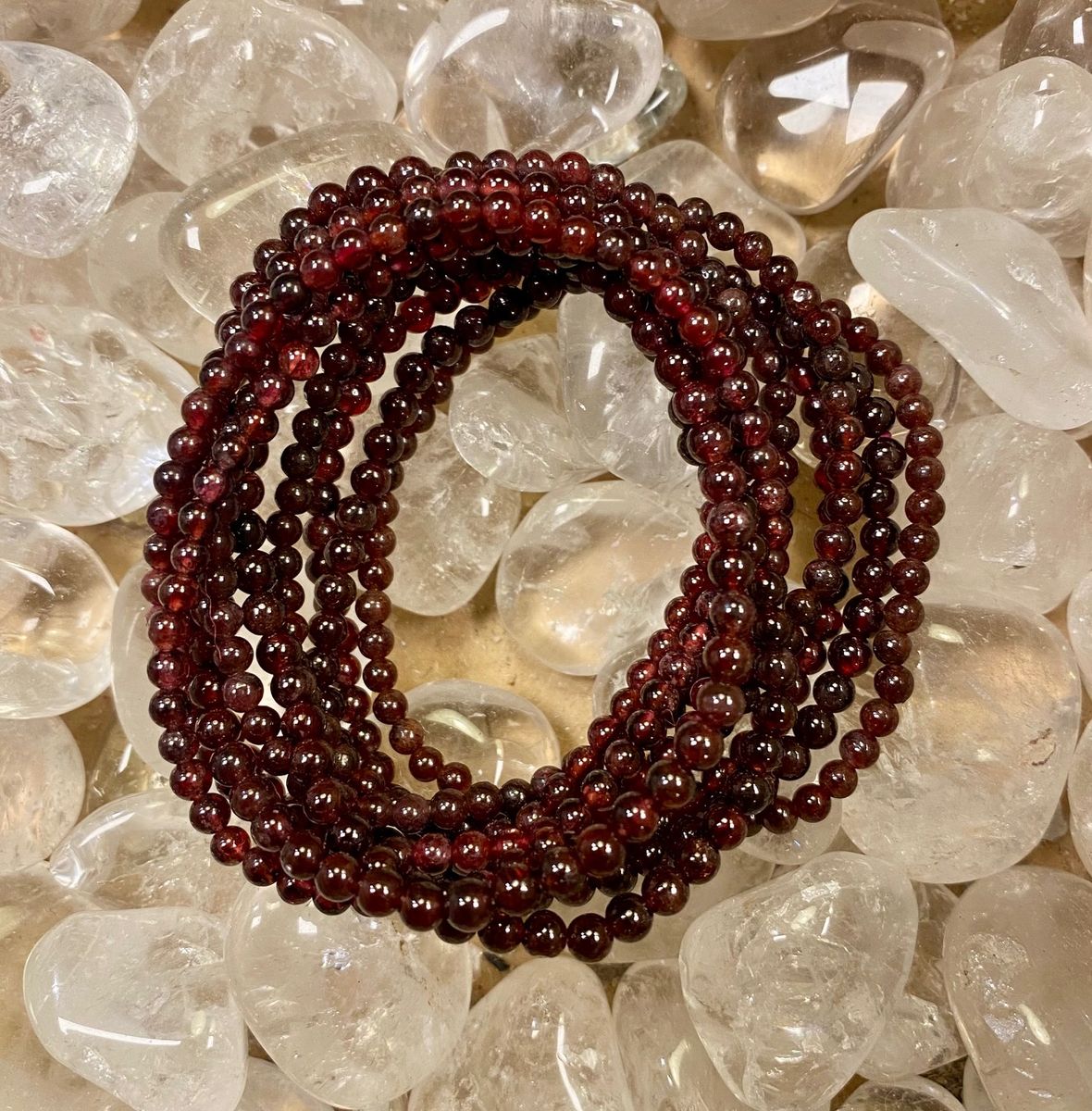 Armbånd Rød Granat 4mm